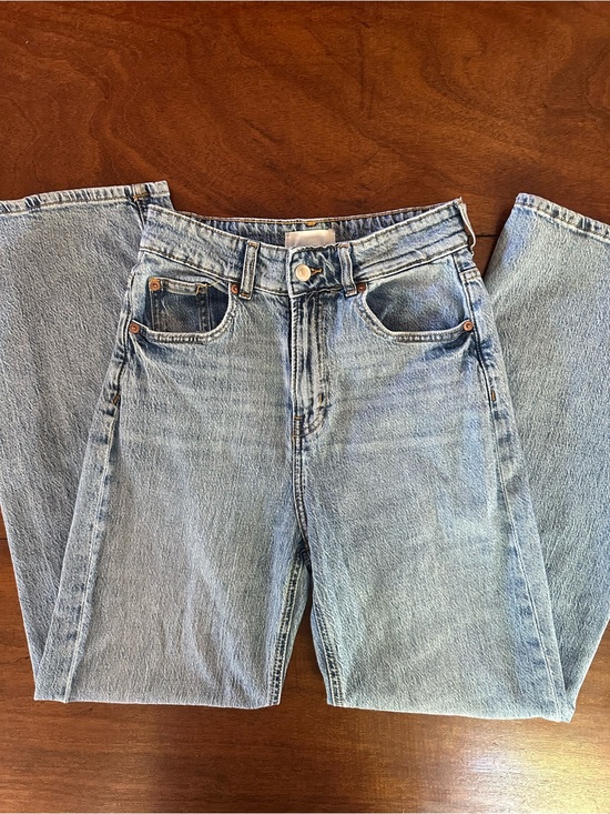 H&M Denim - H&M High Waist Wide Leg Jeans Light Wash Denim Size 6 26x30